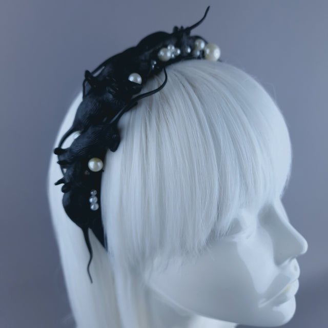 "Doon" Black Rats & Pearls Headdress