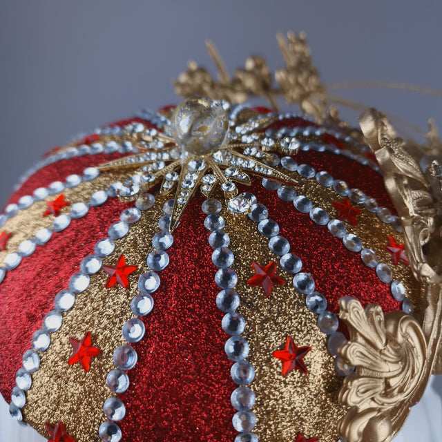 "Cirque Forever" Gold & Red Circus Carousel Wired Veil Hat