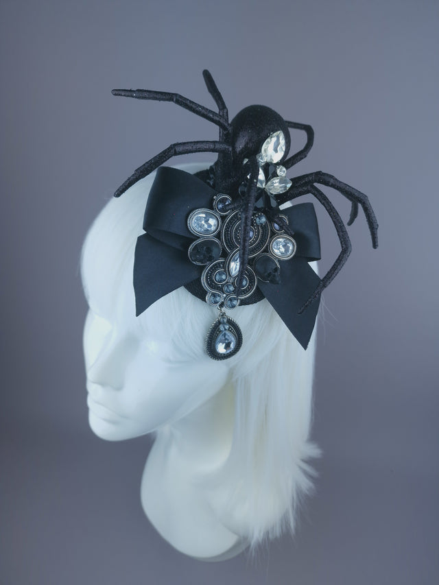 Pearls & Swine: Black Spider & Jewel Mini Fascinator "Deadli"