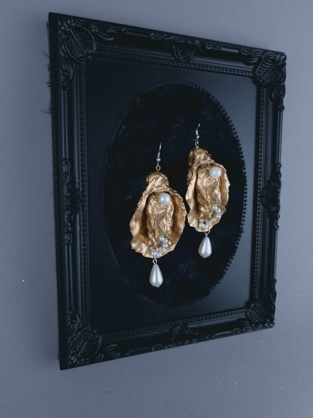 Gold & Pearl Oyster Earrings Jewellery WITH DISPLAY FRAME