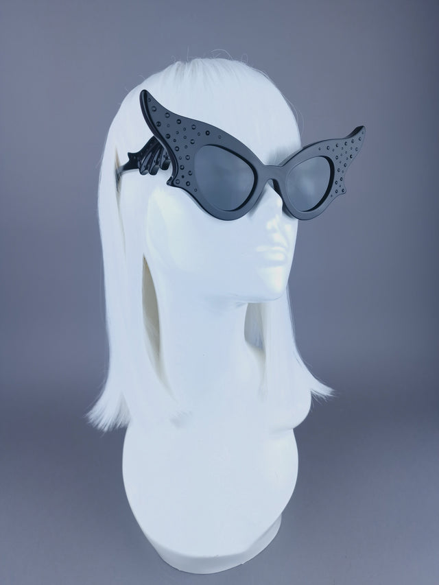 "Satan Is A Woman" 666 Hexes Sunglassesloo