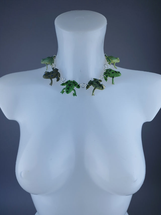Green Small Frogs Neckpiece
