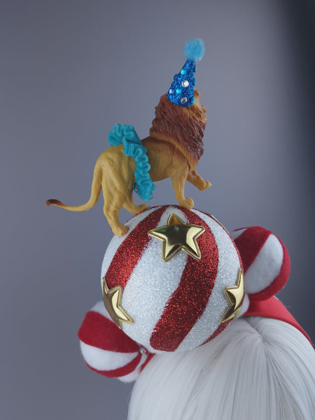 "Step Right Up!" Circus Lion Headdress