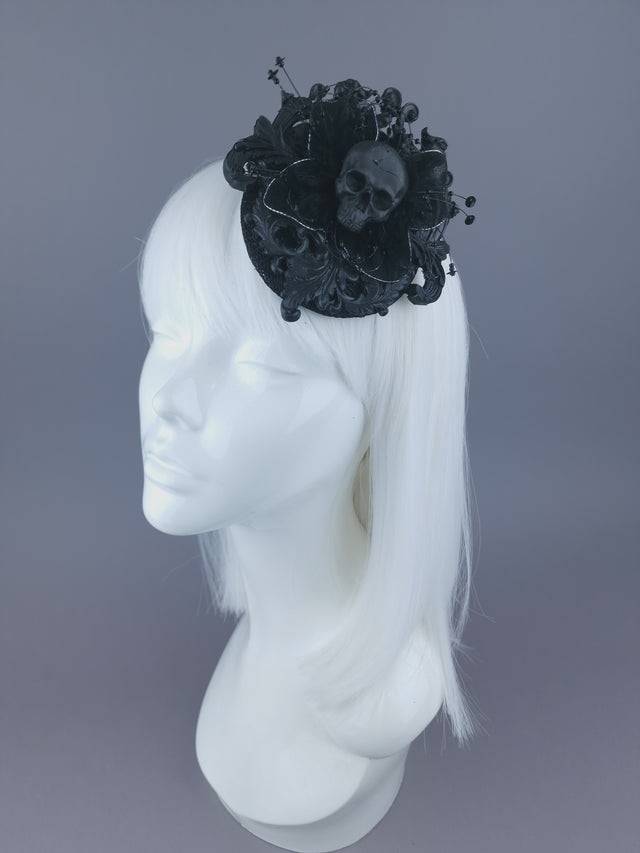 Pearls & Swine: Black Skull & Filigree Mini Fascinator "Noire"