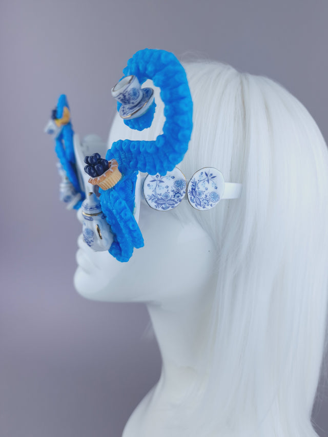 Pearls & Swine: Blue Tentacle, Tea & Cake Sunglasses "Seaparty"