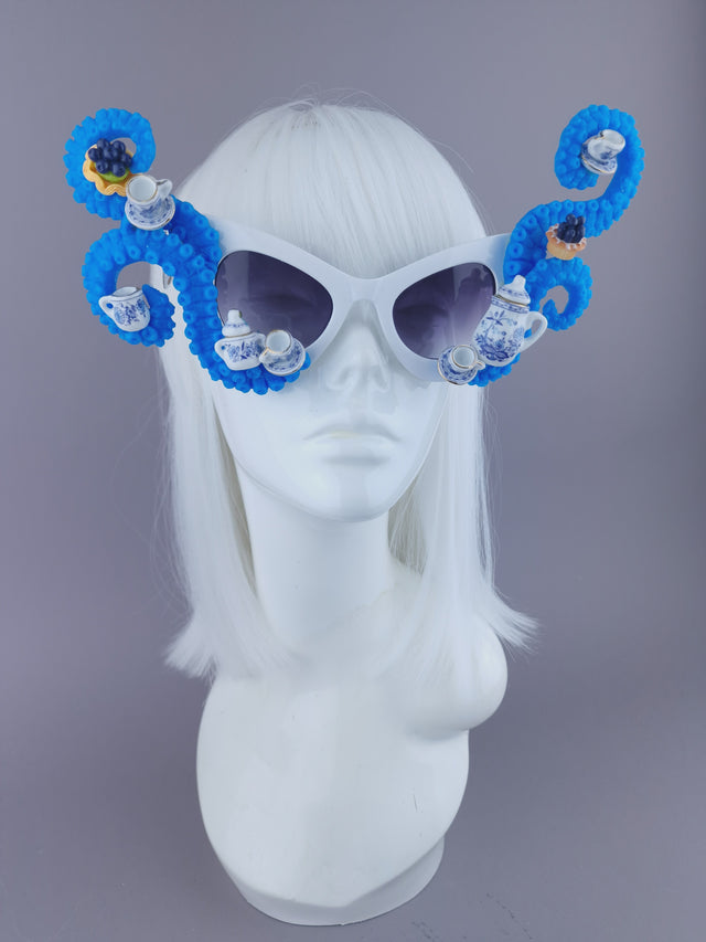 Pearls & Swine: Blue Tentacle, Tea & Cake Sunglasses "Seaparty"