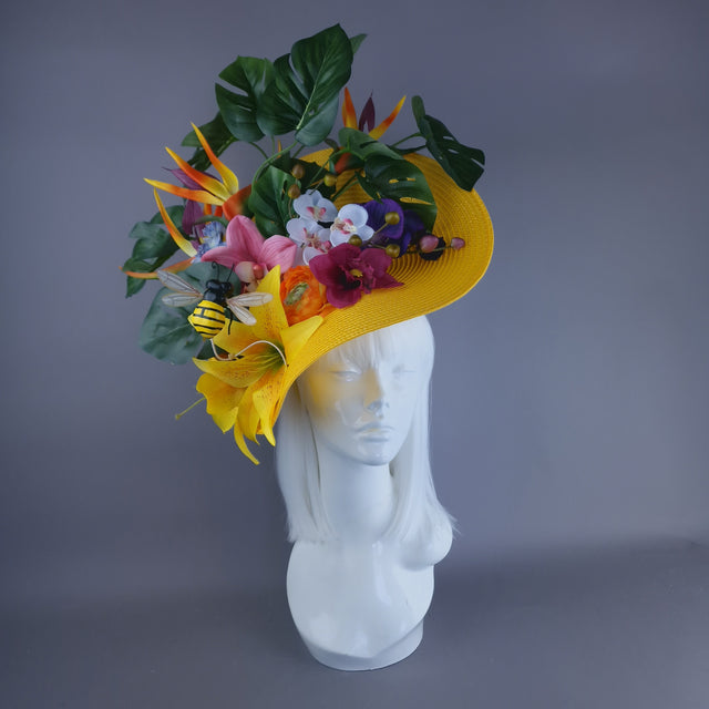 "Holiday" Colourful Flower & Bee Hat