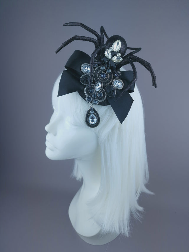 Pearls & Swine: Black Spider & Jewel Mini Fascinator "Deadli"