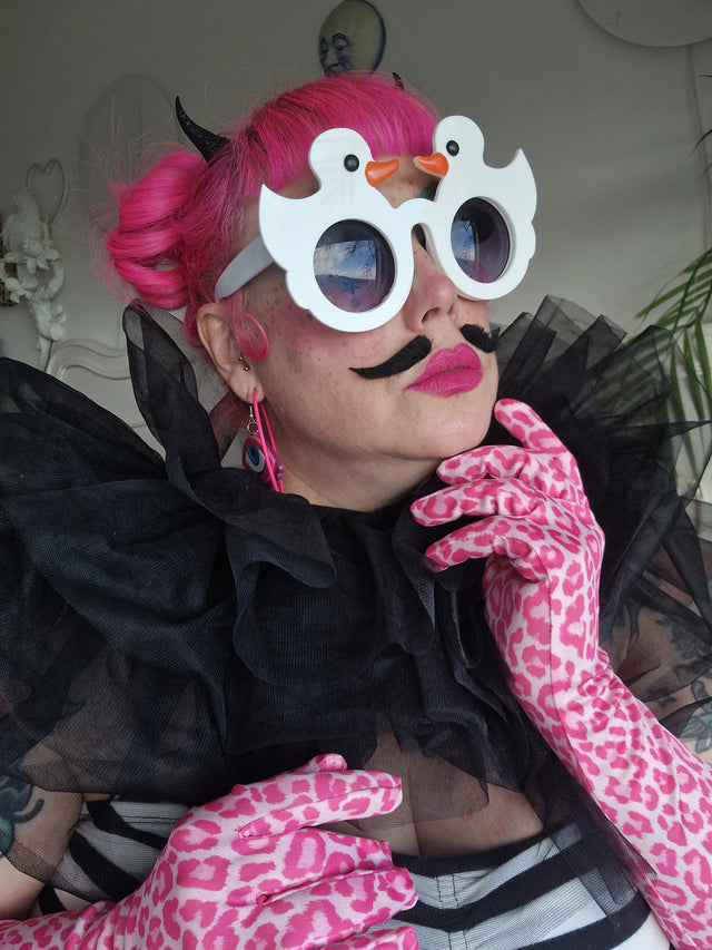 "Ey Up Duck" White Duckie Sunglasses