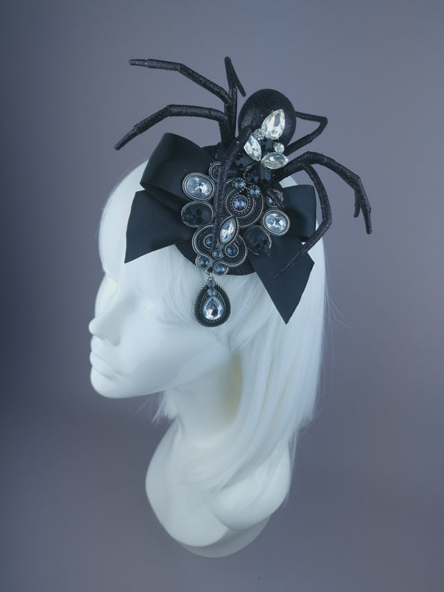 Pearls & Swine: Black Spider & Jewel Mini Fascinator "Deadli"