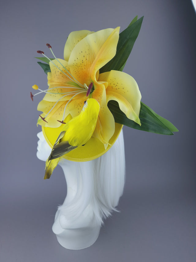 Pearls & Swine: Giant Yellow Flower Fascinator with Lily & Parrot "Caius"