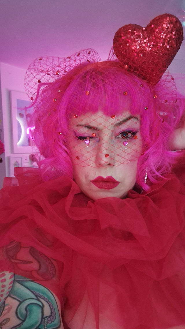 "Diletta" Red Glitter Heart Veil Headdress