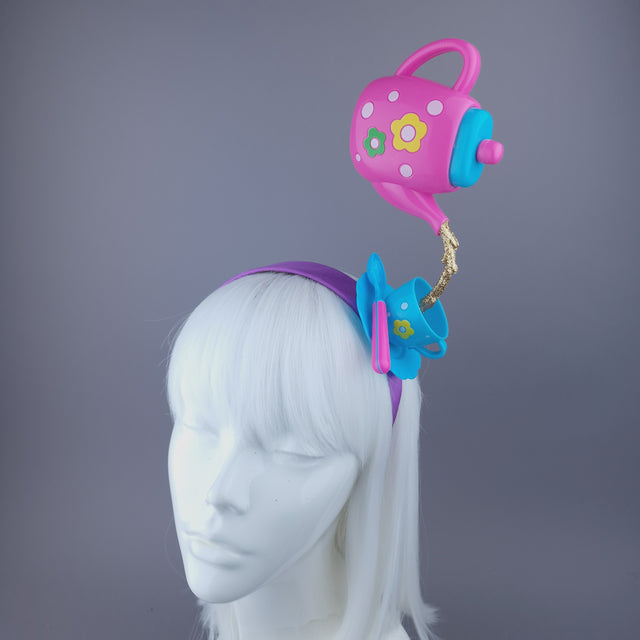 Pearls & Swine Headpiece Colourful Teapot Pouring into Teacup