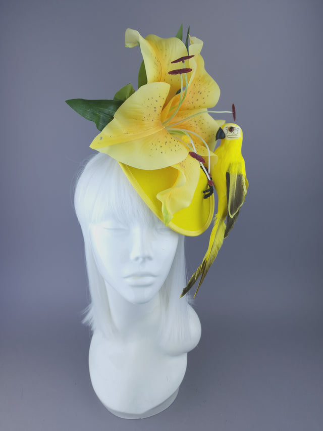 Pearls & Swine: Giant Yellow Flower Fascinator with Lily & Parrot "Caius"