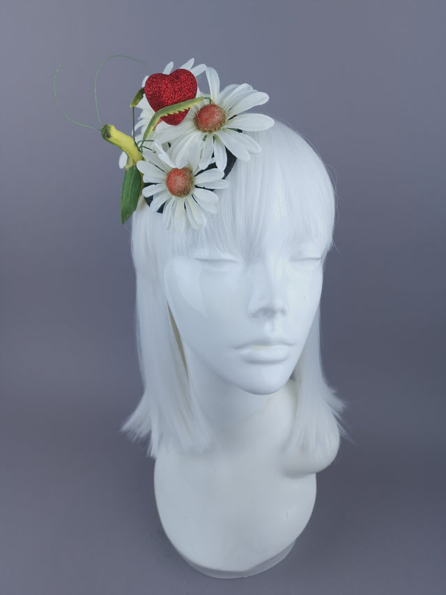 "My Heart Is Yours" Daisy & Praying Mantis Mini Fascinator