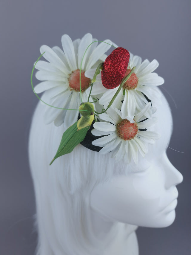 "My Heart Is Yours" Daisy & Praying Mantis Mini Fascinator