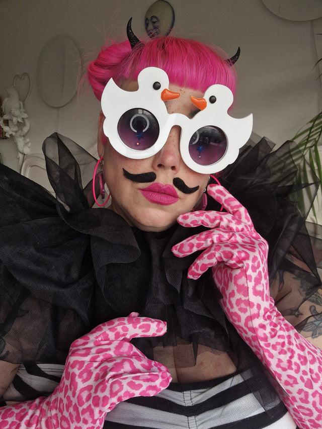 "Ey Up Duck" White Duckie Sunglasses