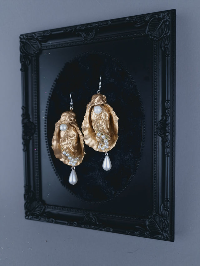 Gold & Pearl Oyster Earrings Jewellery WITH DISPLAY FRAME