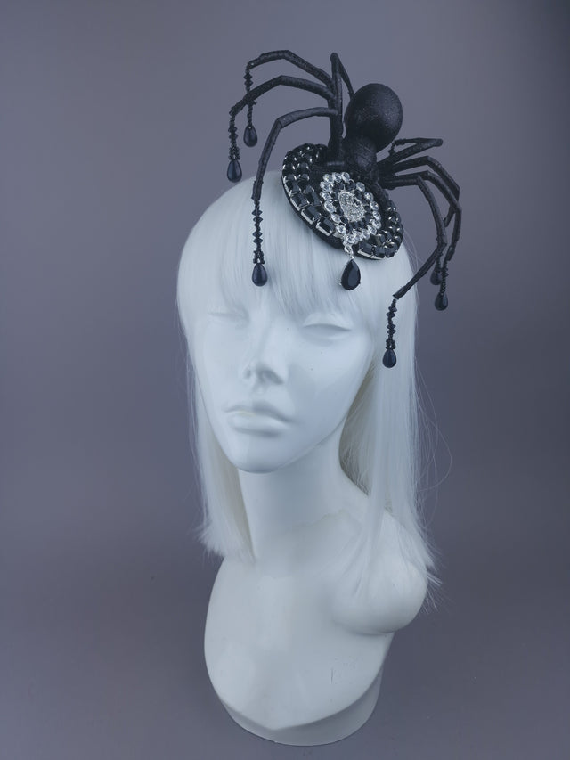 Pearls & Swine: Black Spider & Jewel Mini Fascinator "Toxin"