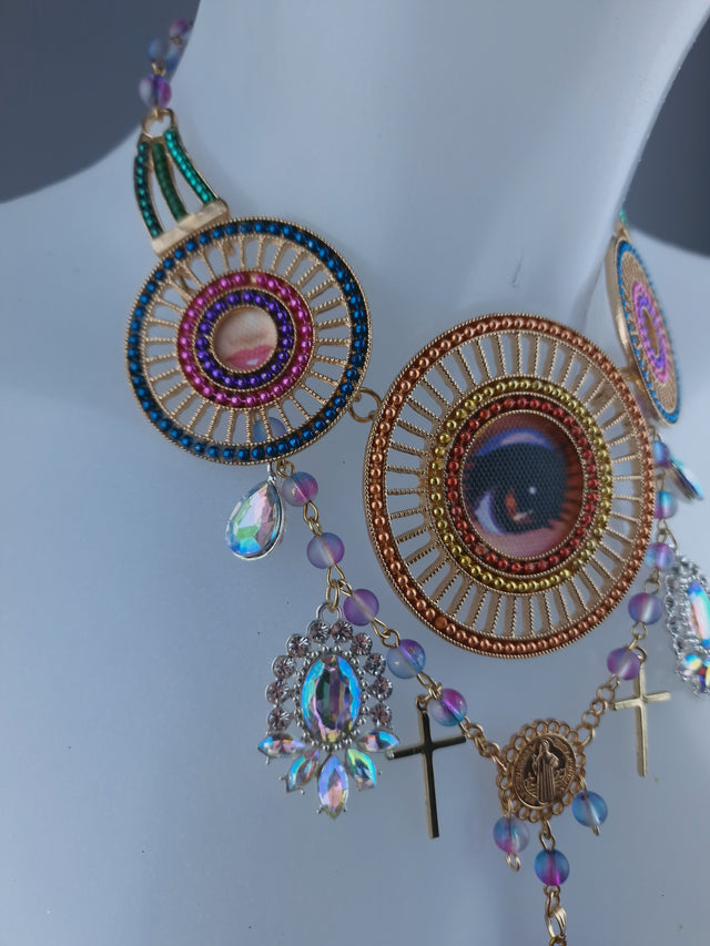 "Troisième" Bradley Doll Eye Necklace