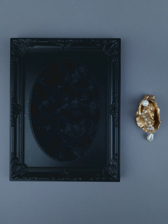 Gold & Pearl Oyster Brooch Jewellery WITH DISPLAY FRAME