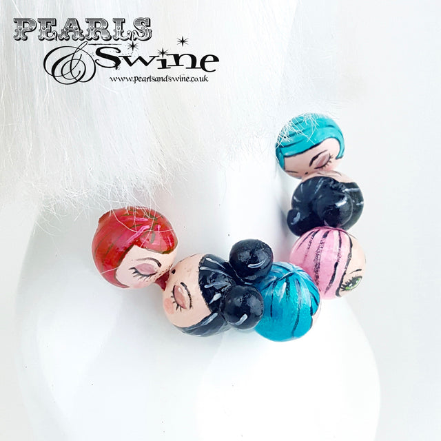 "Kissing Poppets" Bubble DollFace Necklace