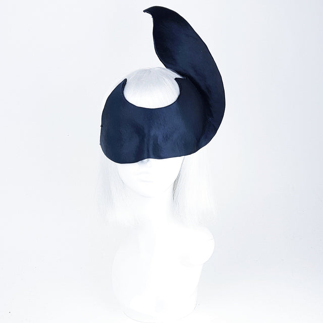 "Bizarre" Satin Blacked-Out Blind Mask