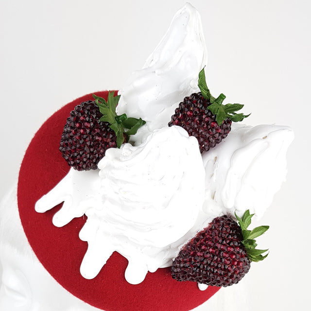 "Merengón de Fresas" Strawberries and Cream Hat