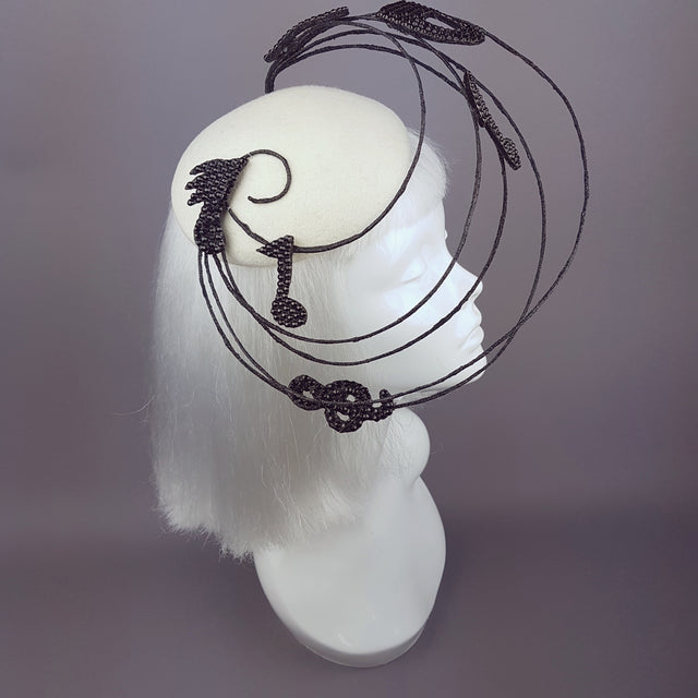 "Play on" Jewelled Musical Notes Hat