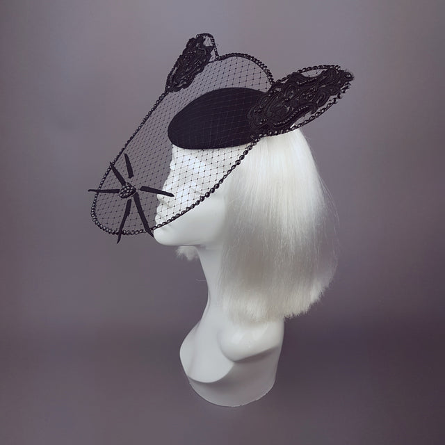 "Minou" Black Cat Wired Veil Hat