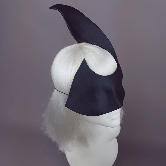 "Bizarre" Satin Blacked-Out Blind Mask