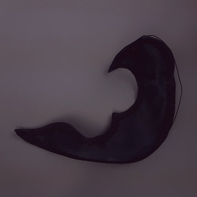 "Bizarre" Satin Blacked-Out Blind Mask