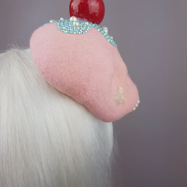 "Crema" Crystal Skull Cherry Hat