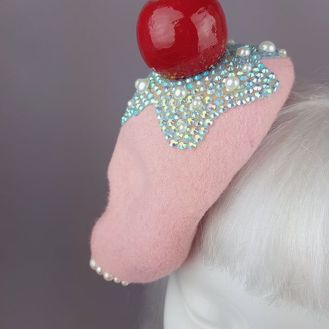 "Crema" Crystal Skull Cherry Hat