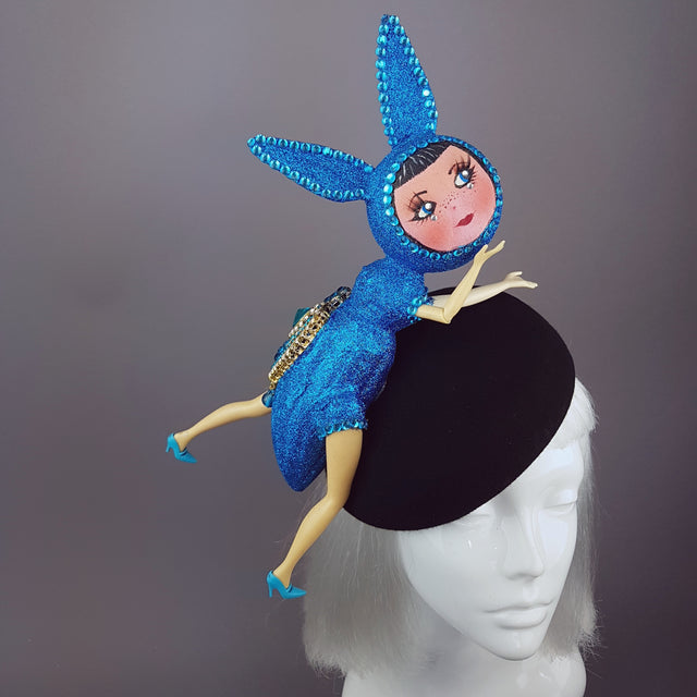 "Moment de Rêve" Surreal Insect Blue Doll Face Hat