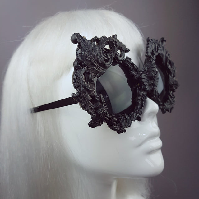 "Sacré Cœur" Black Filigree Ornate Sunglasses