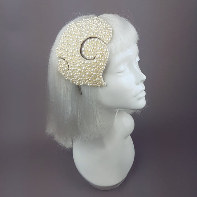 "Pearly Bubbles" Vintage Fascinator