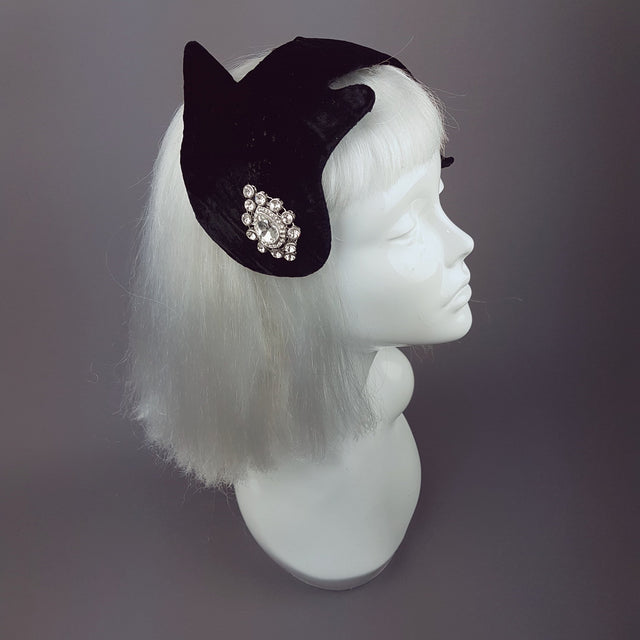 "Pesce" Black Velvet Vintage Style Fish Headpiece