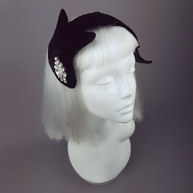 "Pesce" Black Velvet Vintage Style Fish Headpiece