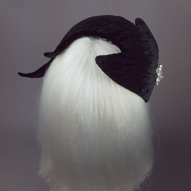 "Pesce" Black Velvet Vintage Style Fish Headpiece