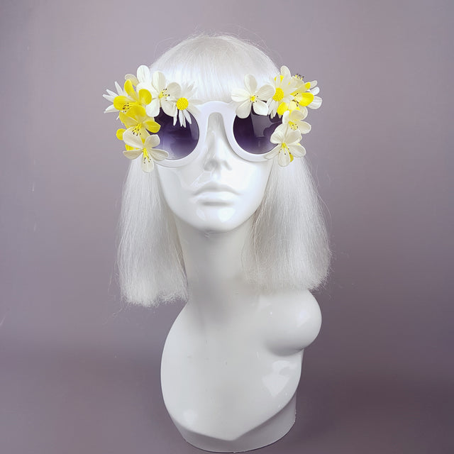 "Woodstock " White Daisy Flower Power 70's Sunglasses