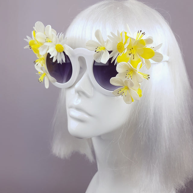 "Woodstock " White Daisy Flower Power 70's Sunglasses