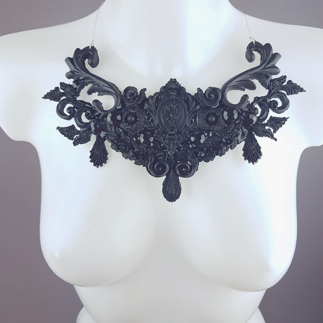"Kasdeya" Black Baroque Filigree Neckpiece