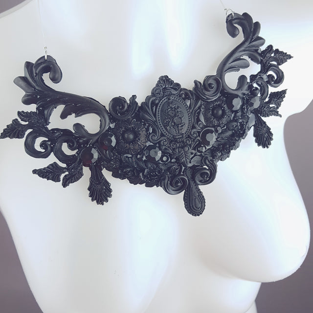 "Kasdeya" Black Baroque Filigree Neckpiece