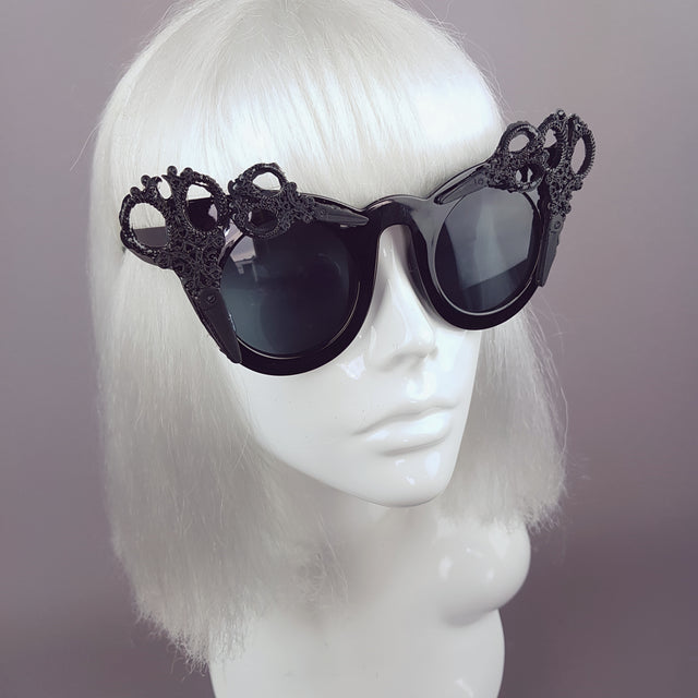 "Assisi" Black Filigree Scissors Sunglasses