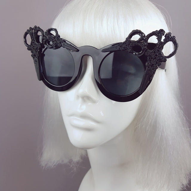 "Assisi" Black Filigree Scissors Sunglasses