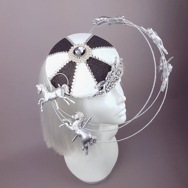 "Cirque" Black & White Circus Carousel Wired Veil Hat