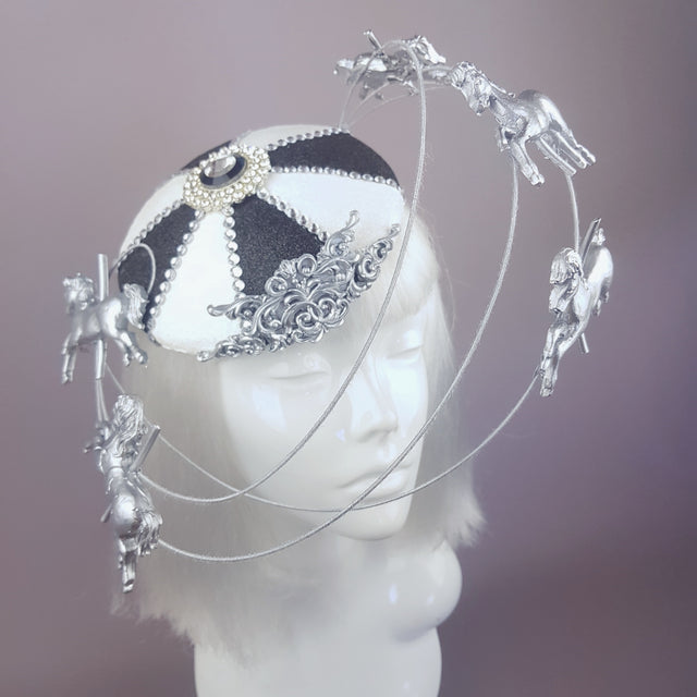 "Cirque" Black & White Circus Carousel Wired Veil Hat