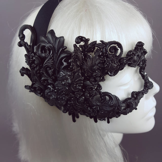 "Désiré" Black Filigree Baroque Gothic Mask