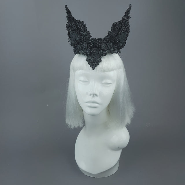 "Murciélago" Black Filigree Baroque Gothic Bat Ears